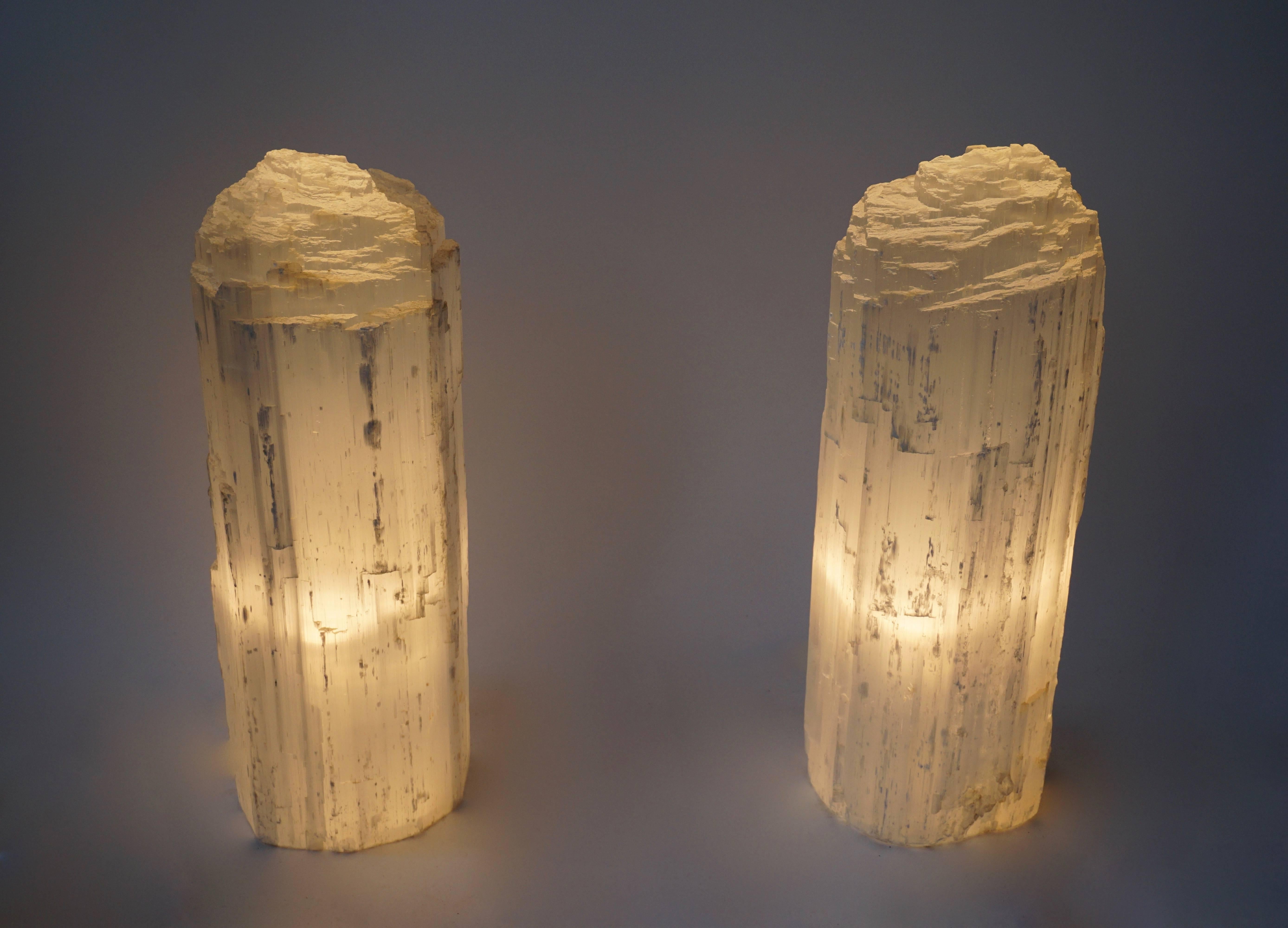 Mid-Century Modern Lampe de bureau One Selenite en quartz et cristal de roche en vente