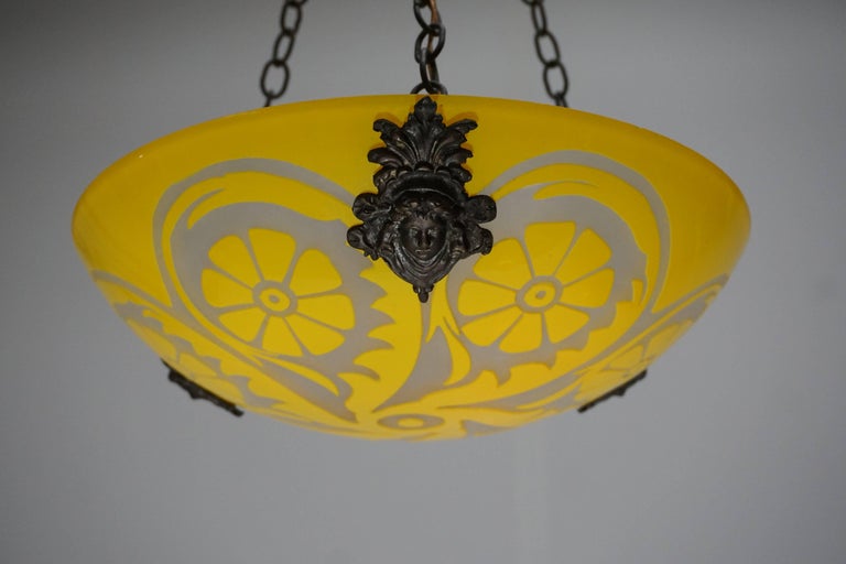 Glass Pendant Light In Good Condition For Sale In Antwerp, BE