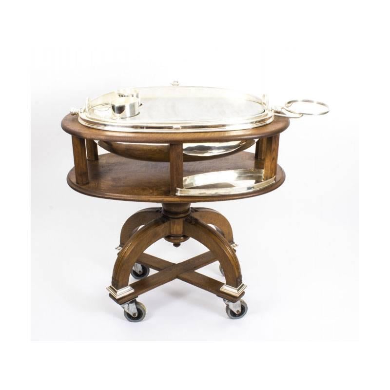 A magnificent and rare fully restored antique Art Deco silver plate and oak serving cart by Elkington & Co, circa 1930 in date.

Serve your roast beef in style!!

This stunning trolley is suitable for serving cooked meats such as roast beef,
