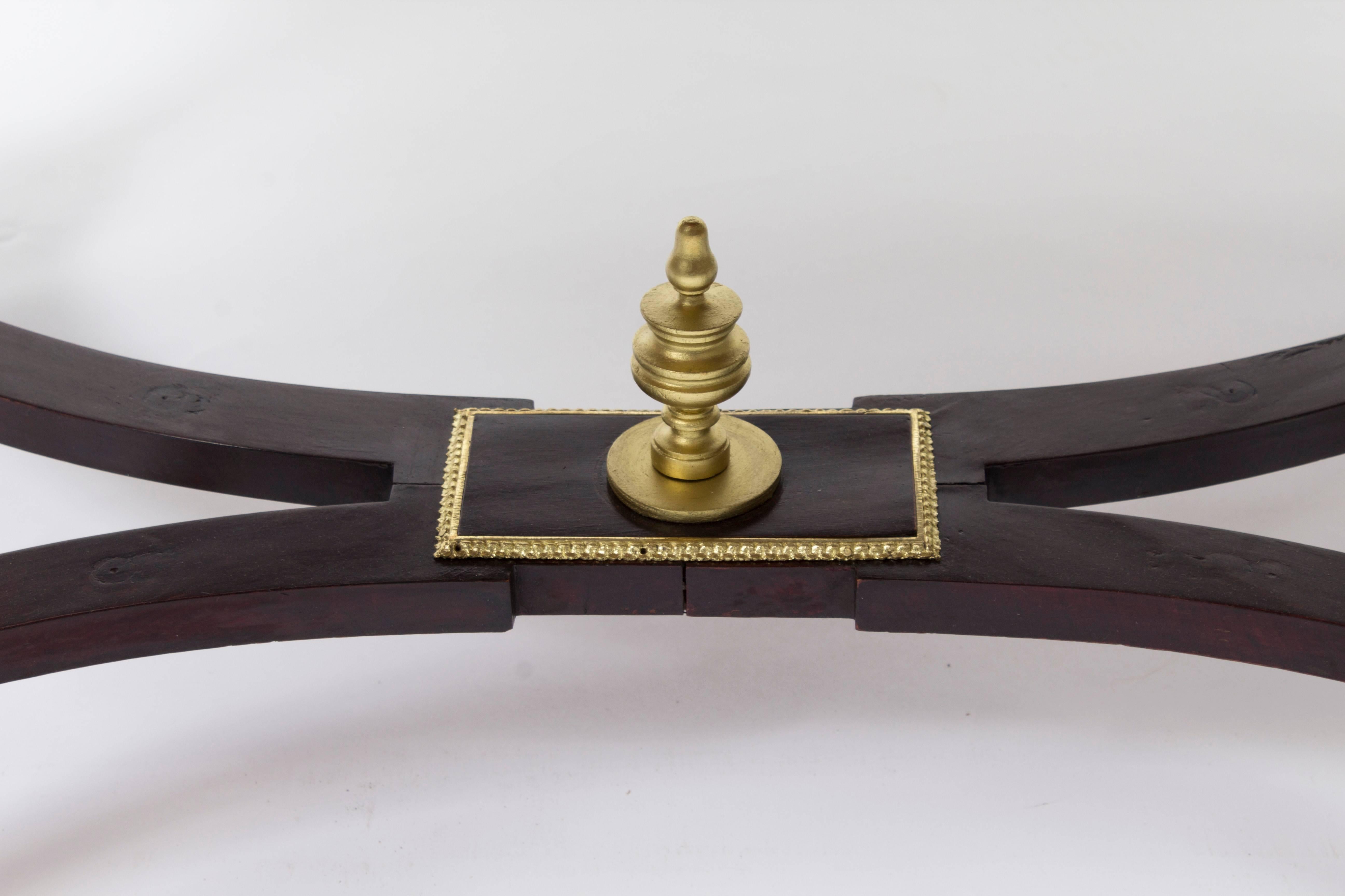 Assiette de bureau en marqueterie française du 19ème siècle montée en bronze doré en vente 3