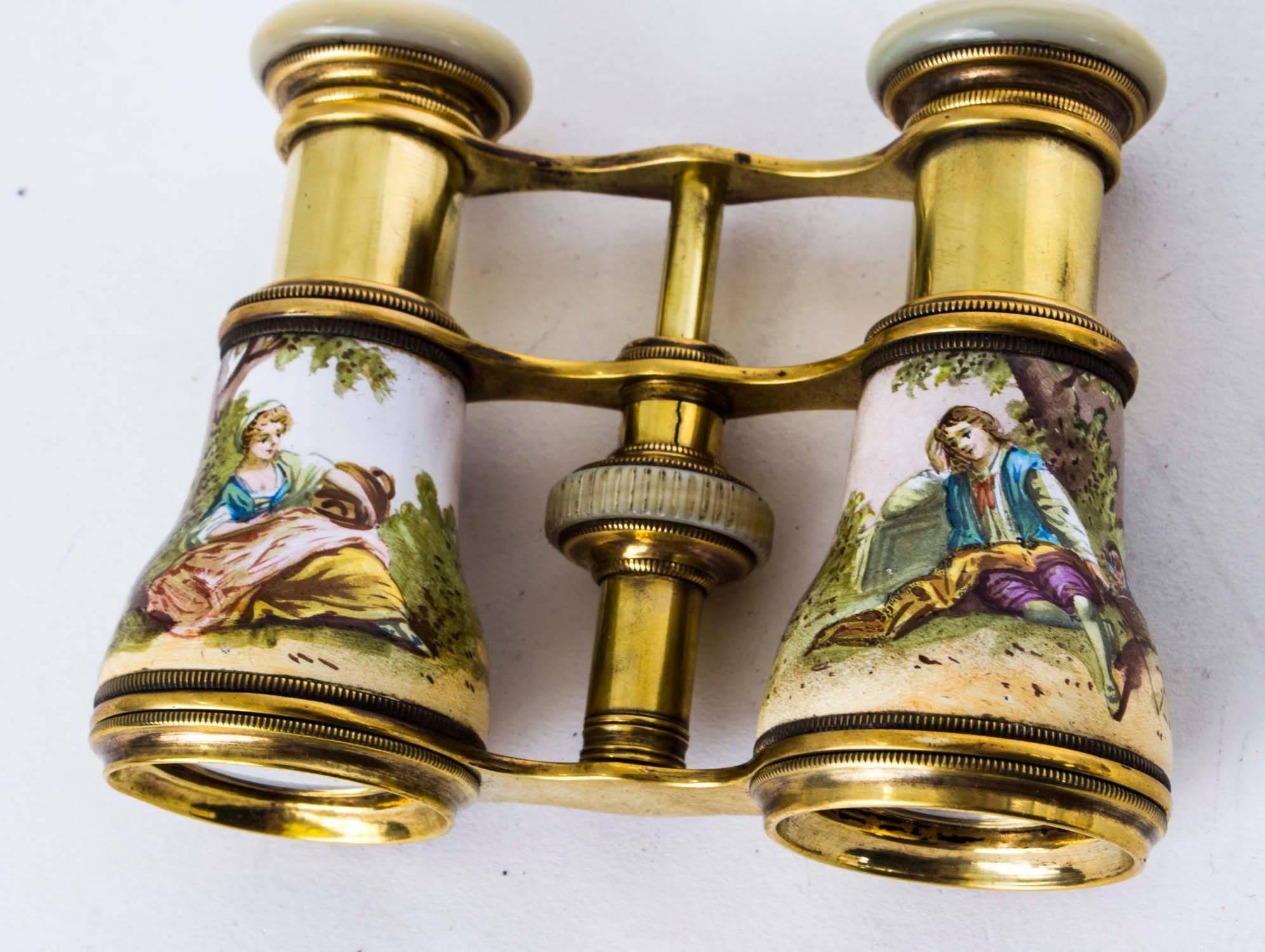 19th Century Pair of French Enamelled Opera Glasse 4