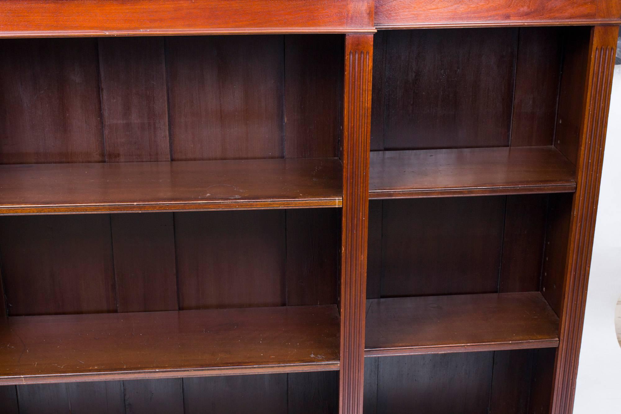 Early 20th Century Edwardian Mahogany Breakfront Open Bookcase 3