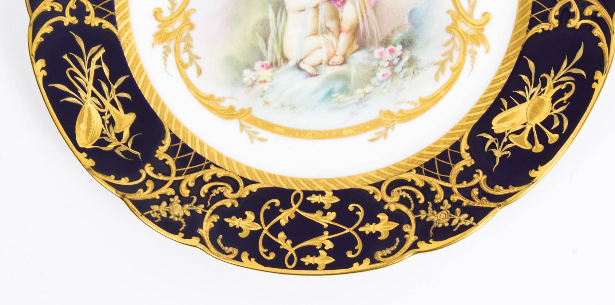 20th Century Antique Pair of French Cabinet Plates and Amorini x Boucher, circa 1900