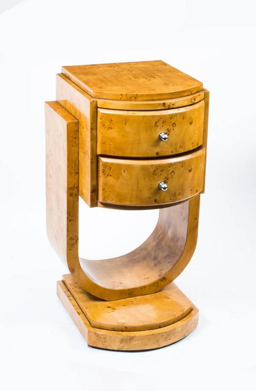 Pair Of Art Deco Style Bird S Eye Maple Bedside Cabinets At 1stdibs Pair Of Art Deco Style Bird S Eye Maple Bedside Cabinets In Excellent Condition For