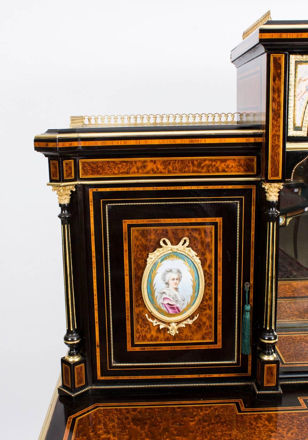 English 19th Century Victorian Amboyna Inlaid Bonheur Du Jour For Sale
