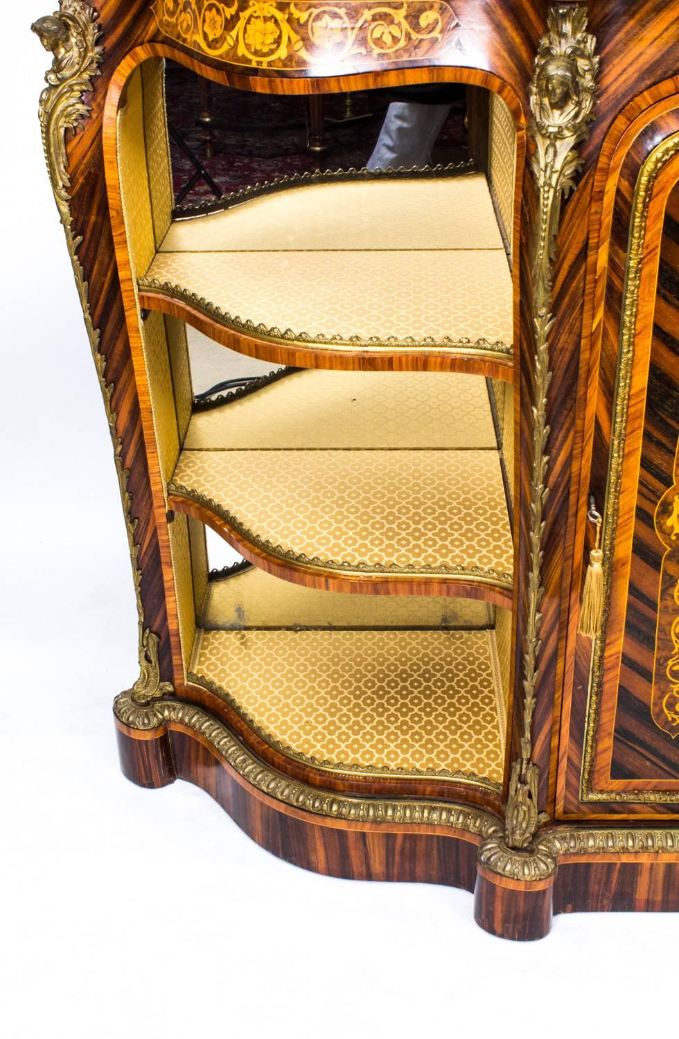 19th Century Victorian Calamander Inlaid Credenza In Excellent Condition In London, GB