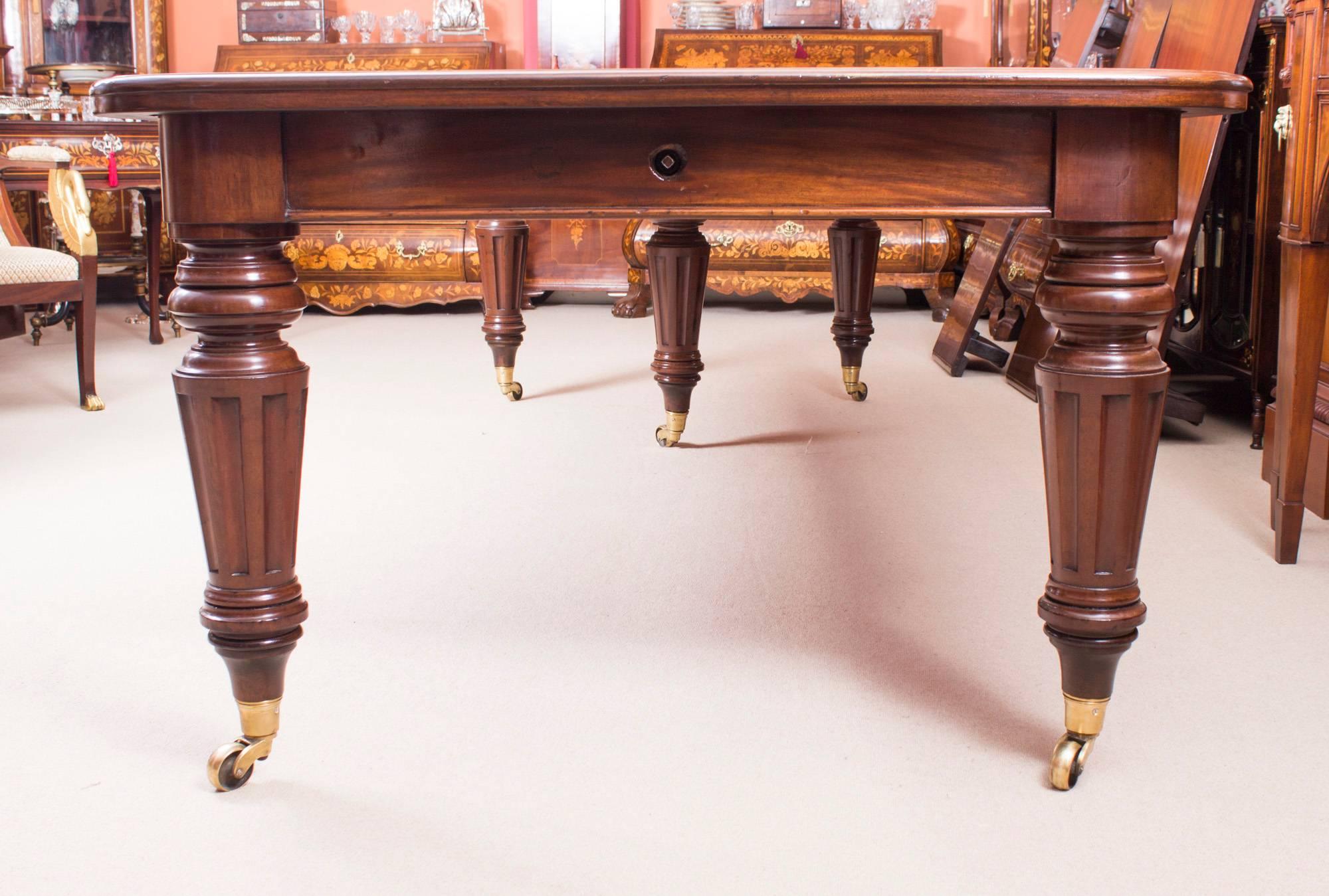 English Antique Victorian Flame Mahogany Extending Dining Table and 16 Chairs