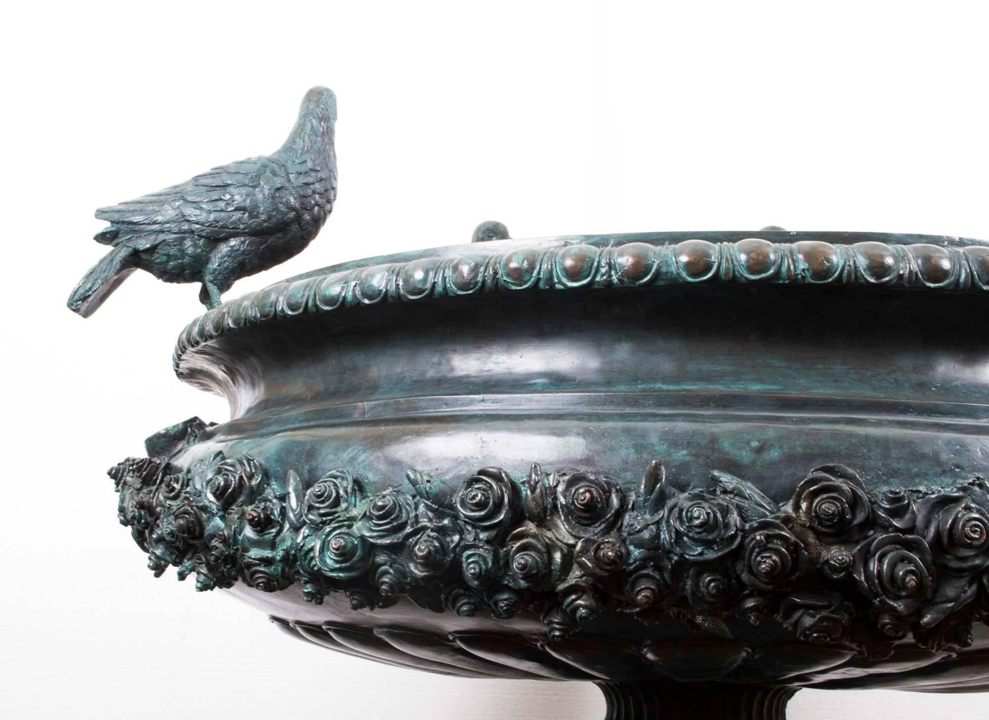 bird bath urn