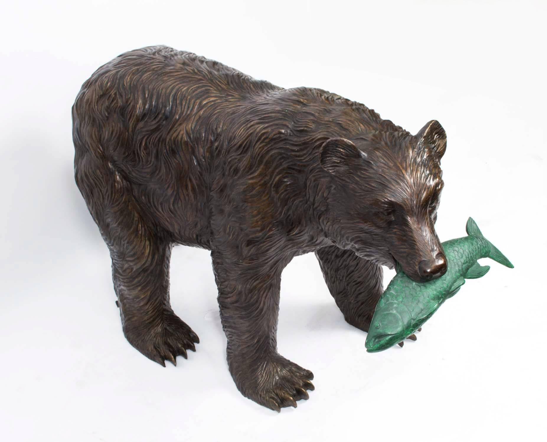 Wild Bear Catching Fish Bronze Sculpture In Excellent Condition In London, GB