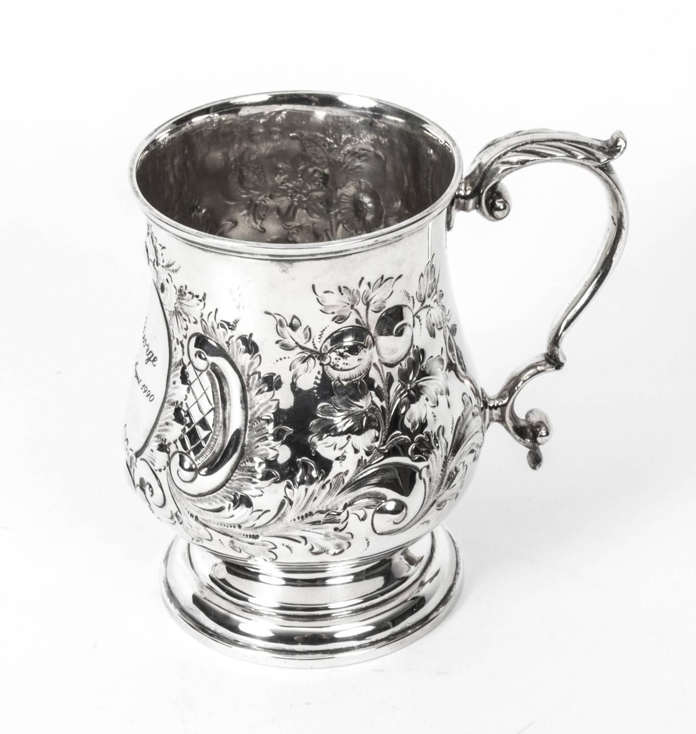 This is a delightful antique Victorian English silver plated engraved and embossed mug, circa 1870 in date.

 
Condition:
In excellent condition, please see photos for confirmation.

Dimensions in cm:
Height 13 x width 13 x depth 10

Dimensions in