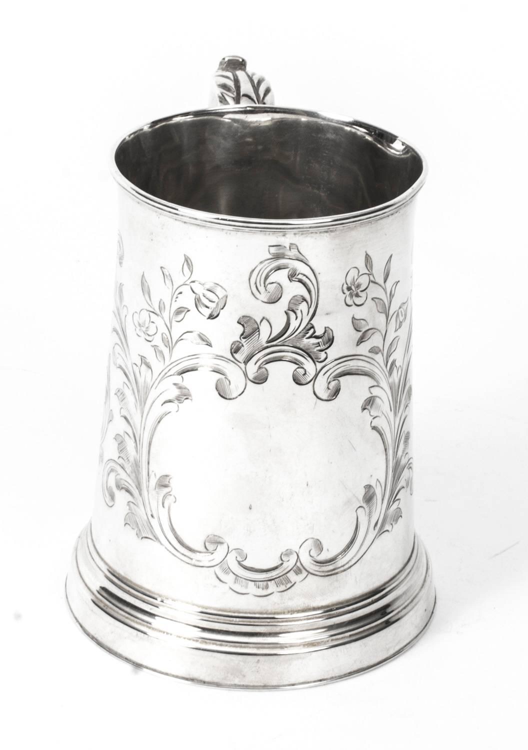 19th Century Victorian Silver Plated and Engraved Mug In Excellent Condition In London, GB