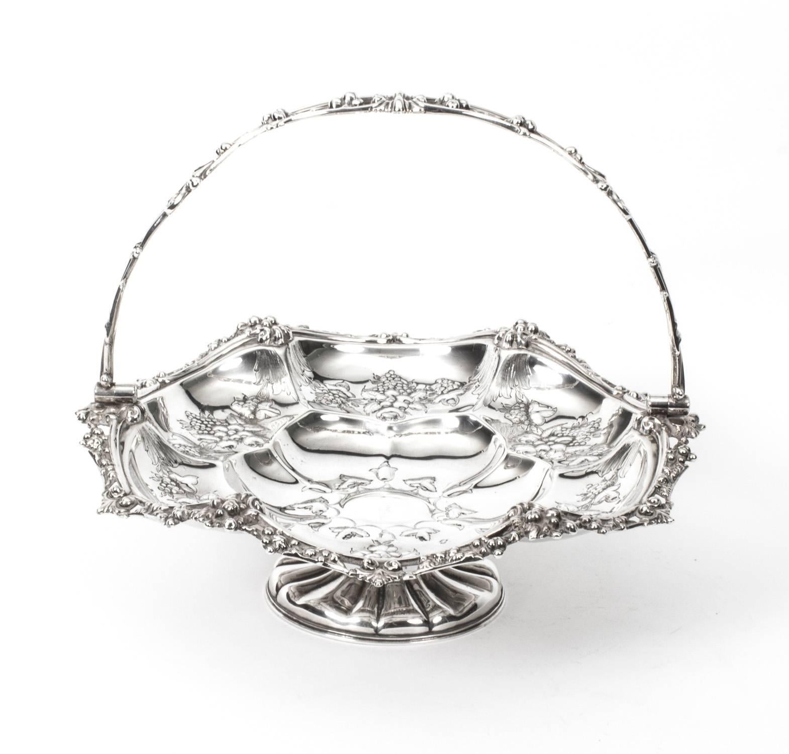 English 19th Century Victorian Silver Plated Fruit Basket John Figg, London