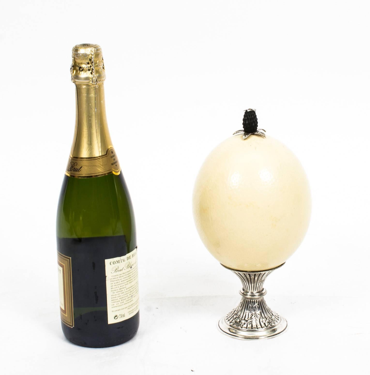 Antique Ostrich Egg on Silver Stand George Unite, 1887 In Excellent Condition In London, GB