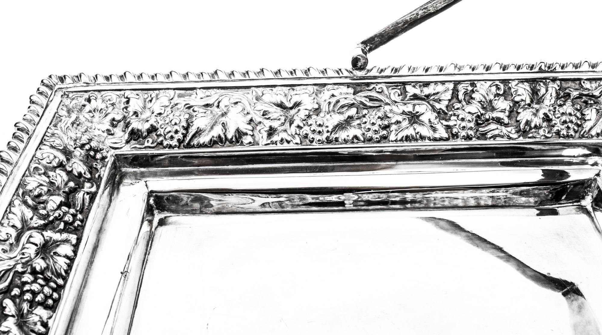 English 19th Century Victorian Silver Plated Fruit Basket Daniel & Arter
