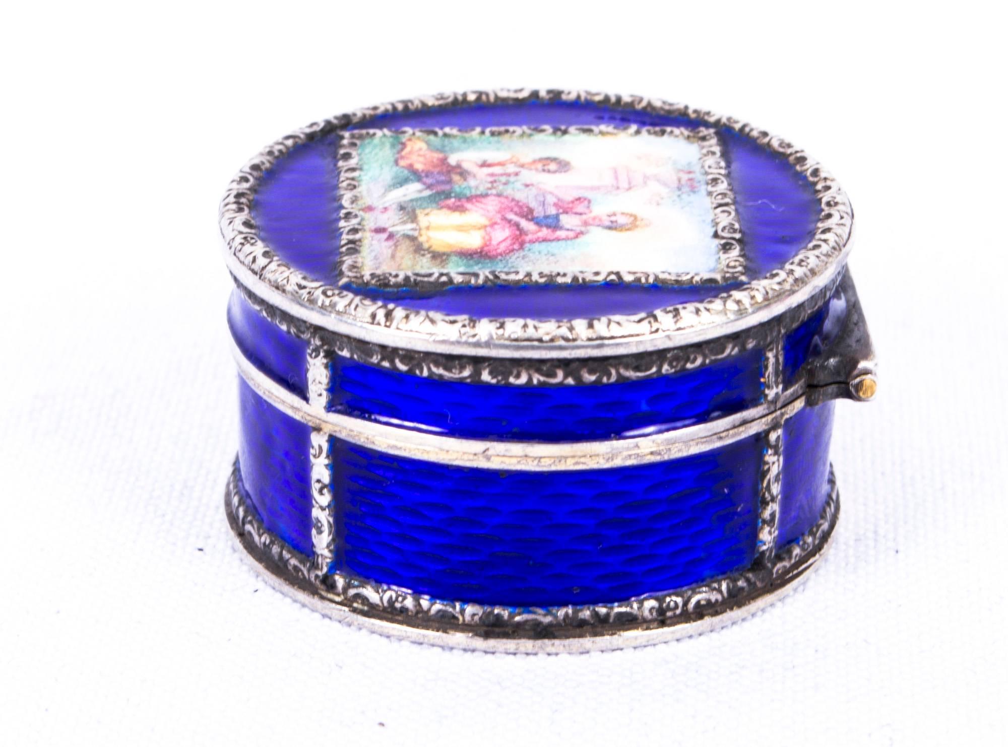 19th Century Vienna Silver Gilt and Enamel Patch Box 2