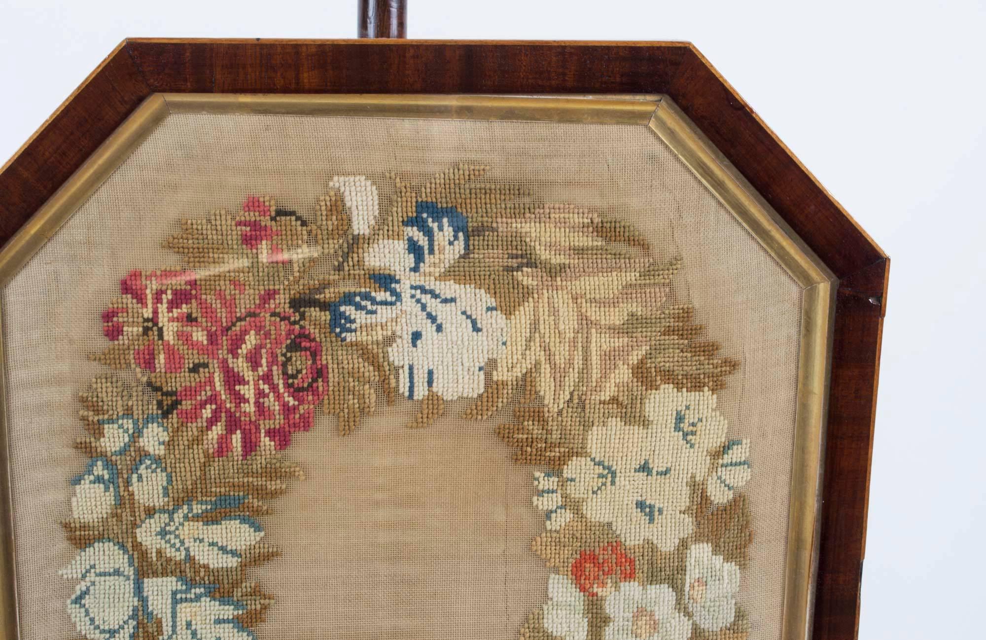 English 19th Century William IV Rosewood Tapestry Pole Screen
