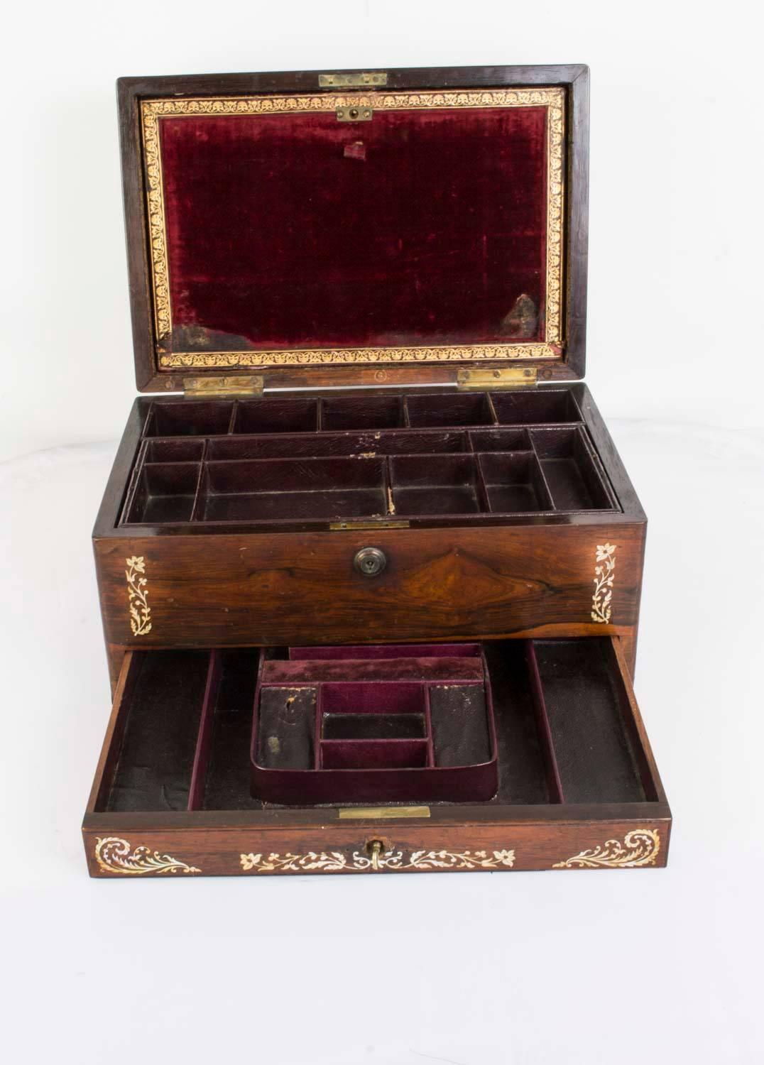 Mid-19th Century 19th Century Victorian Rosewood and Mother-of-Pearl Box