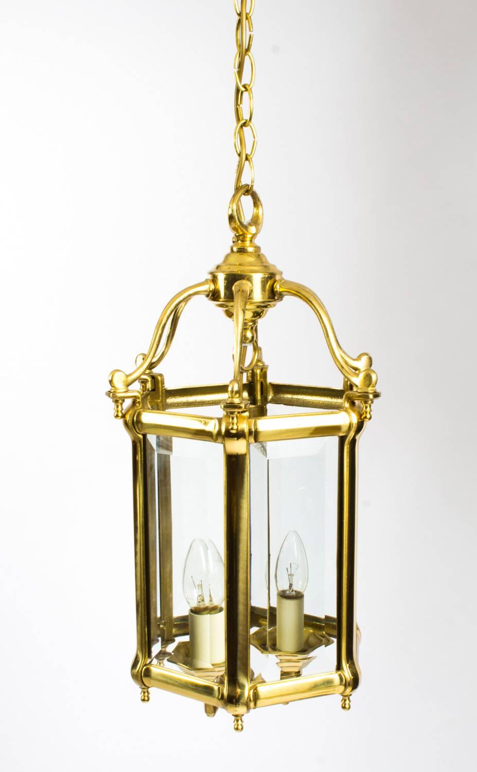 Mid-20th Century Pair of Brass Hexagonal Hall Lanterns 1