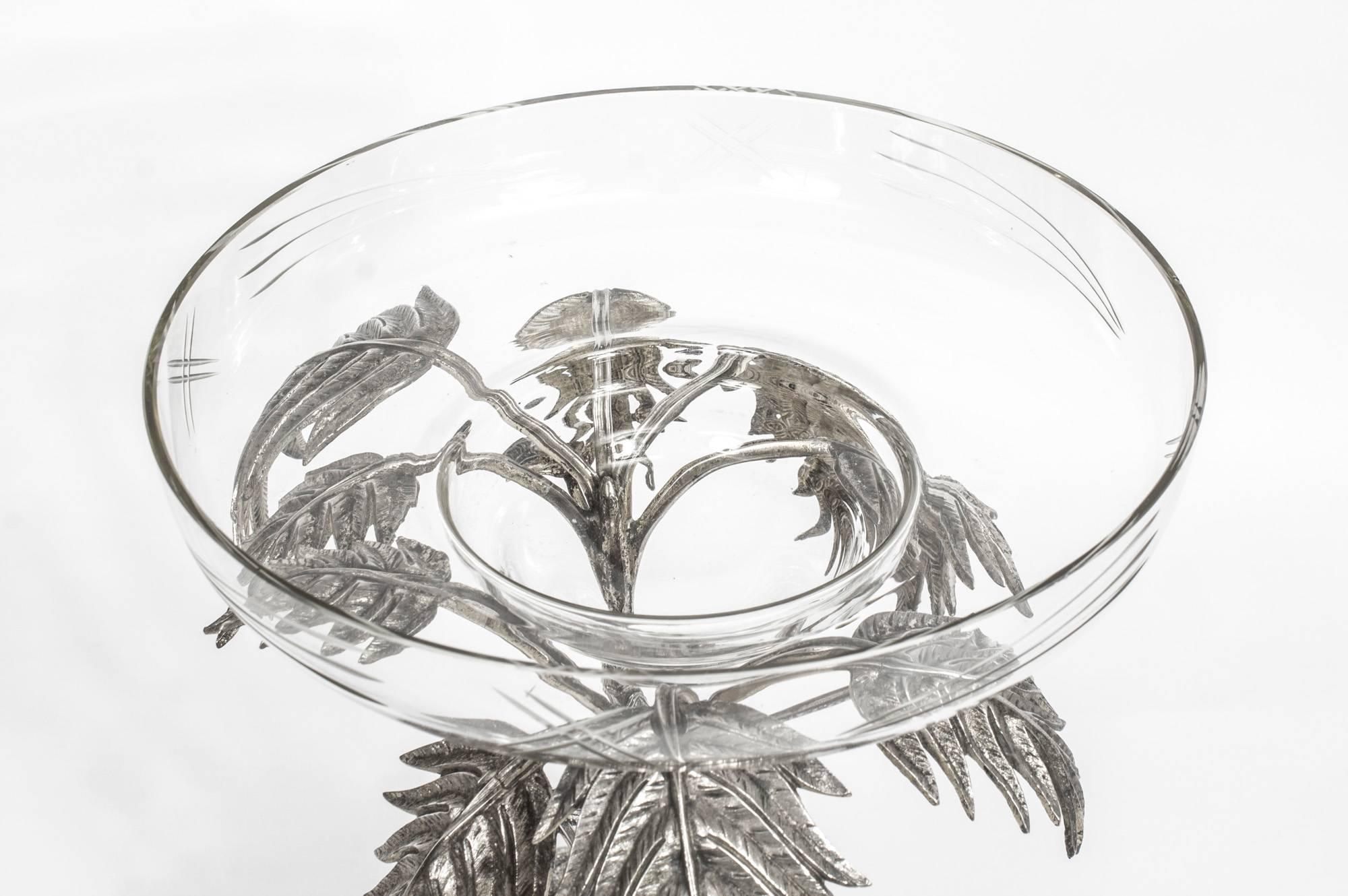 Antique Victorian Silver Plated Palm Tree Centrepiece Mirrored Base, circa 1860 In Excellent Condition In London, GB
