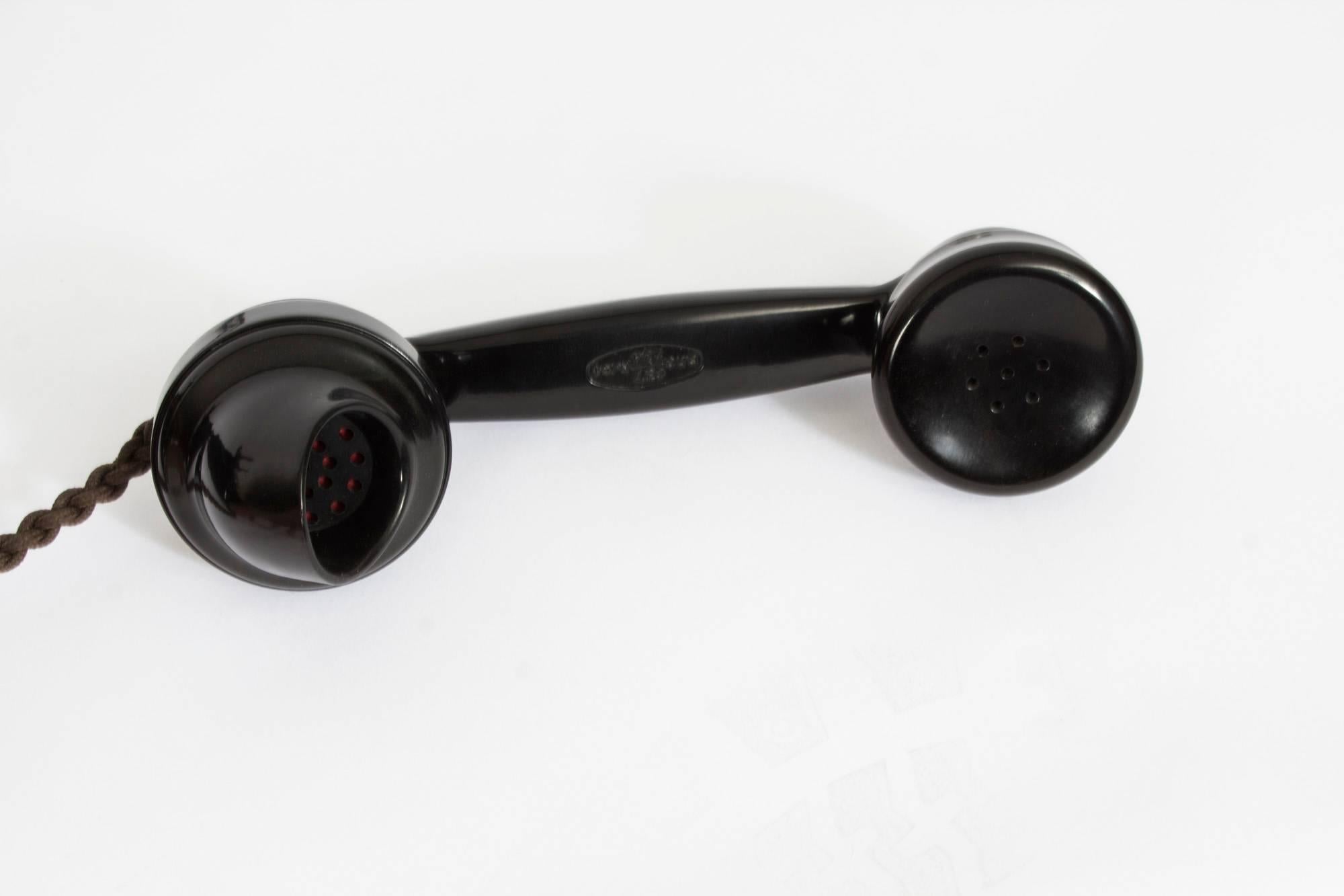 Mid-20th Century Antique Black Perspex Bakelite Pyramid 162 Telephone 1937