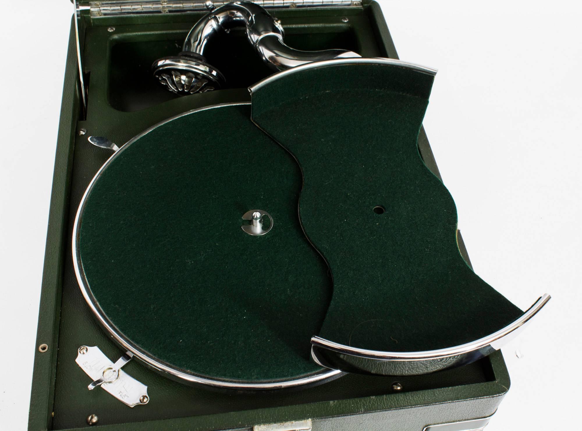 British Antique Portable HMV Gramophone Mod 102 Green with Disc Carrier, 1934