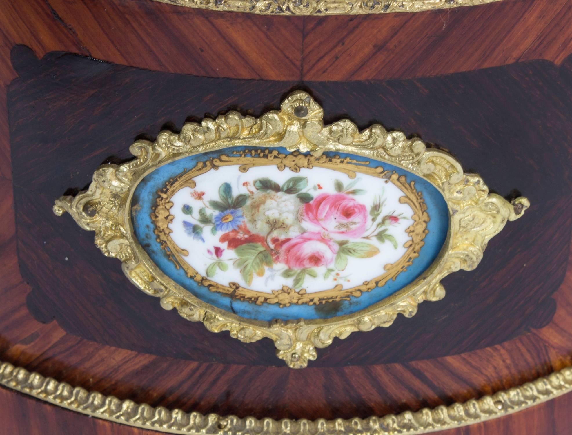 19th Century French Sèvres Porcelain Ormolu-Mounted Jardiniere 2