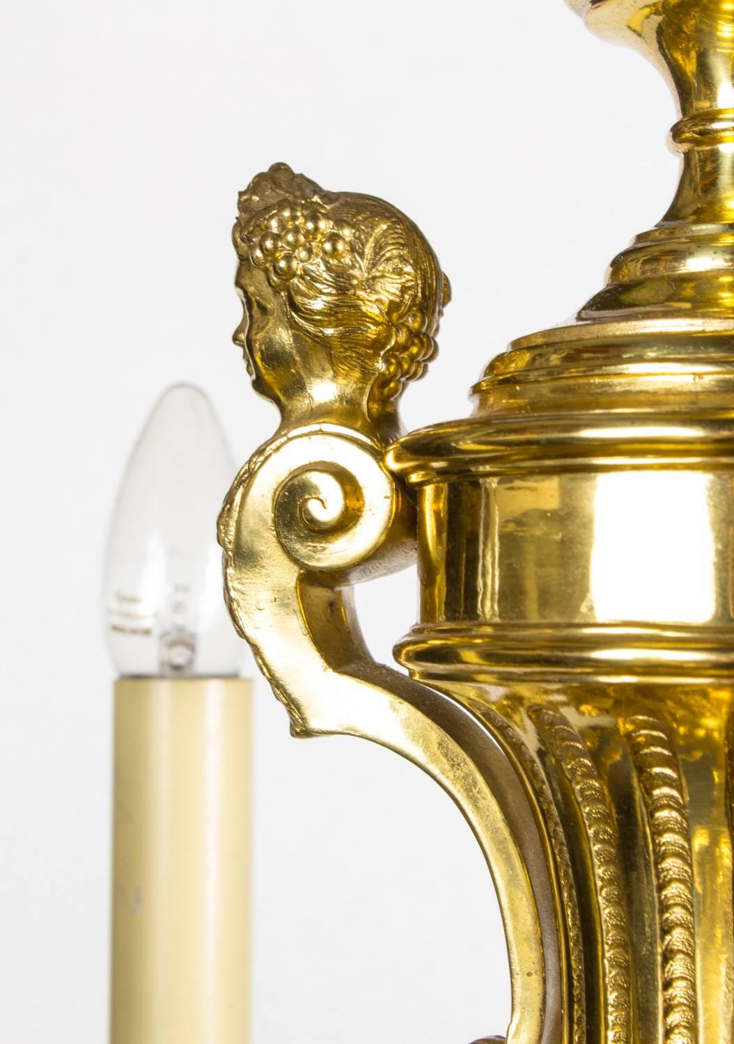 Araña francesa de doce brazos de ormolu de principios del siglo XX, estilo Luis XIV en Excelente estado para la venta en London, GB
