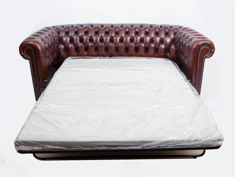 Bespoke English Leather Chesterfield Sofa Bed BBO For Sale at 1stdibs