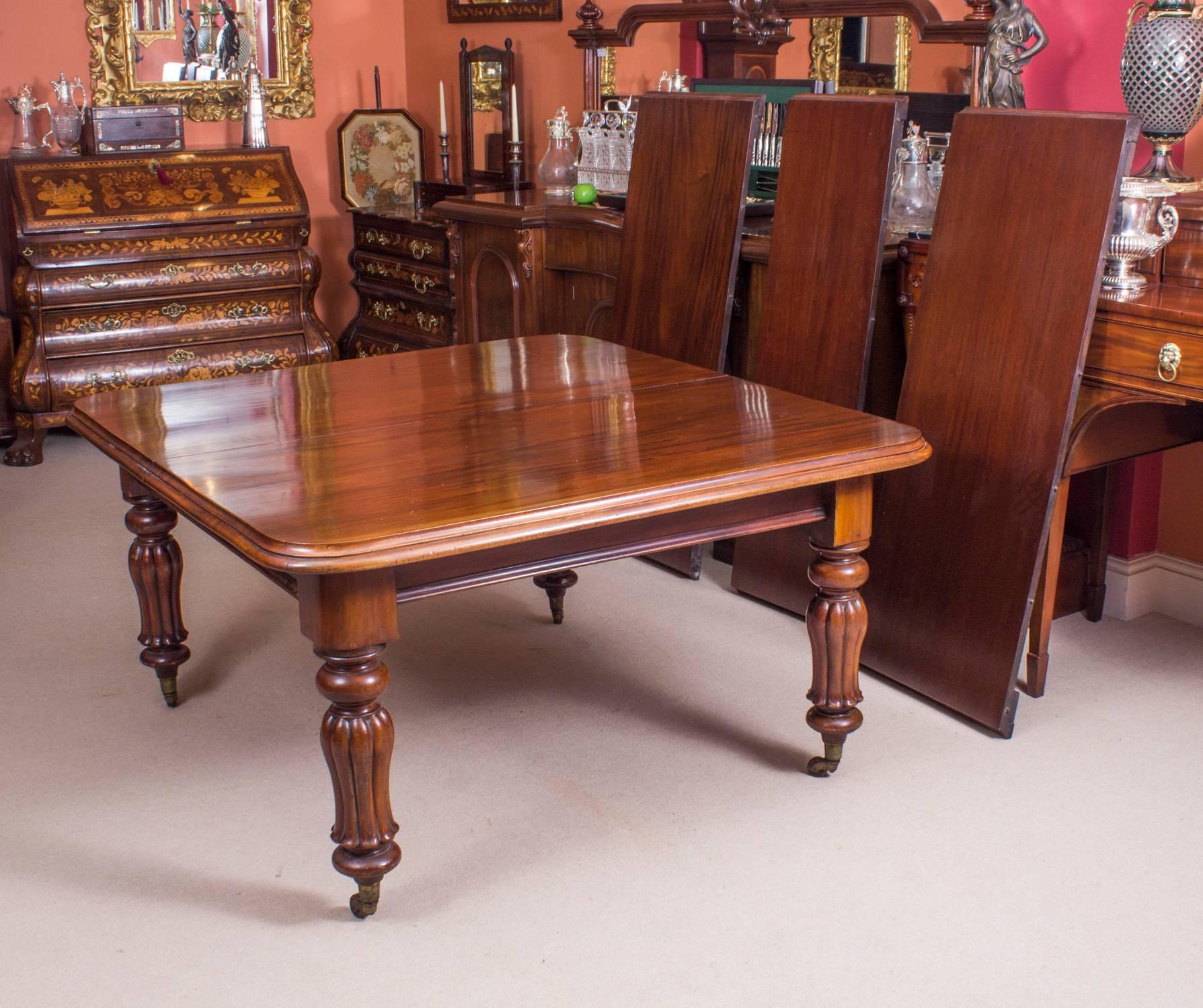 Victorian 19th Century William IV Mahogany Dining Table & 12 swag Back Dining Chairs