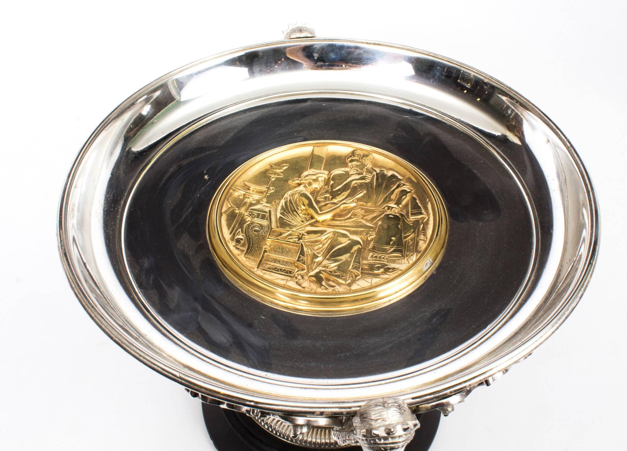 19th Century Classical Continental Grand Tour Bronze Tazza In Excellent Condition In London, GB