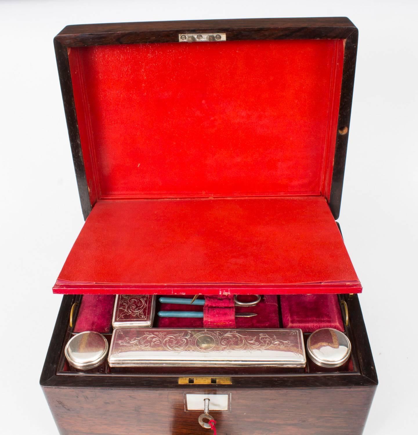 Mid-19th Century 19th Century Victorian Lady's Coromandel Vanity Case