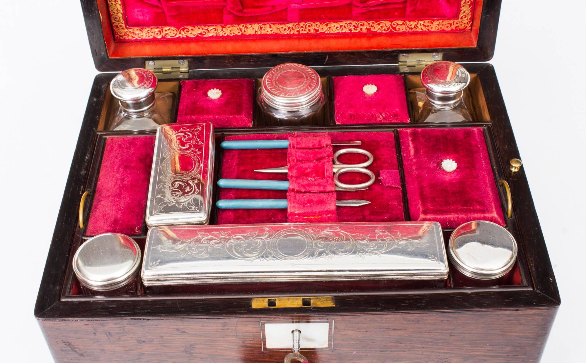 19th Century Victorian Lady's Coromandel Vanity Case In Excellent Condition In London, GB