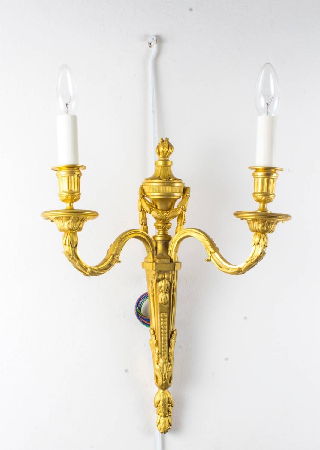 English Antique Pair of Decorative Twin Branch Wall Lights, 19th Century