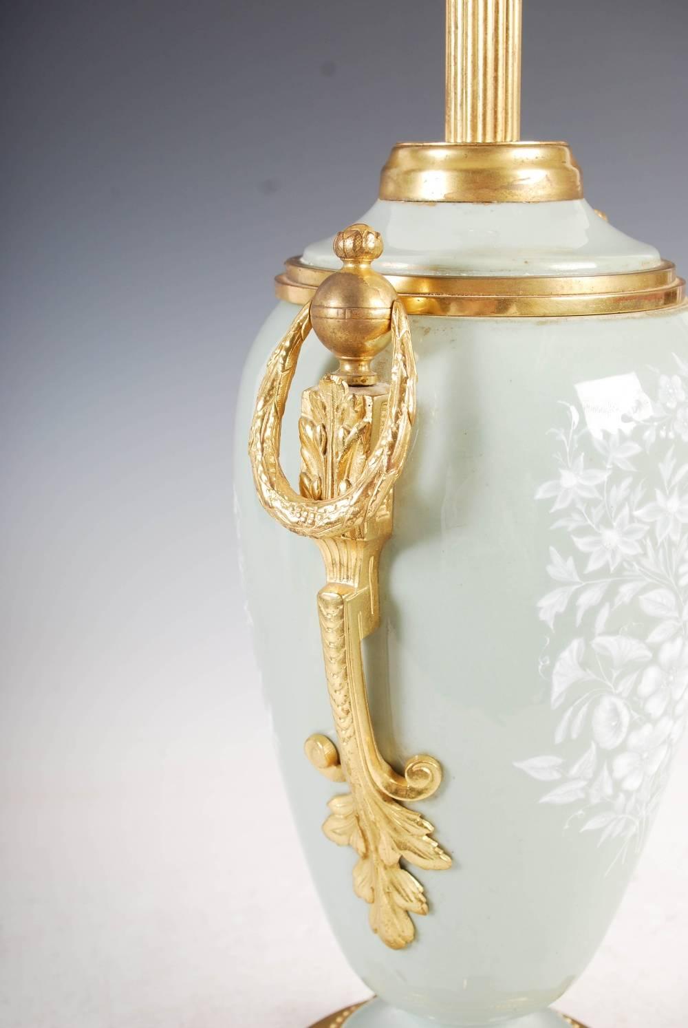 Antique French Ormolu-Mounted Pate-sur-pate Table Lamp, 19th Century In Excellent Condition In London, GB