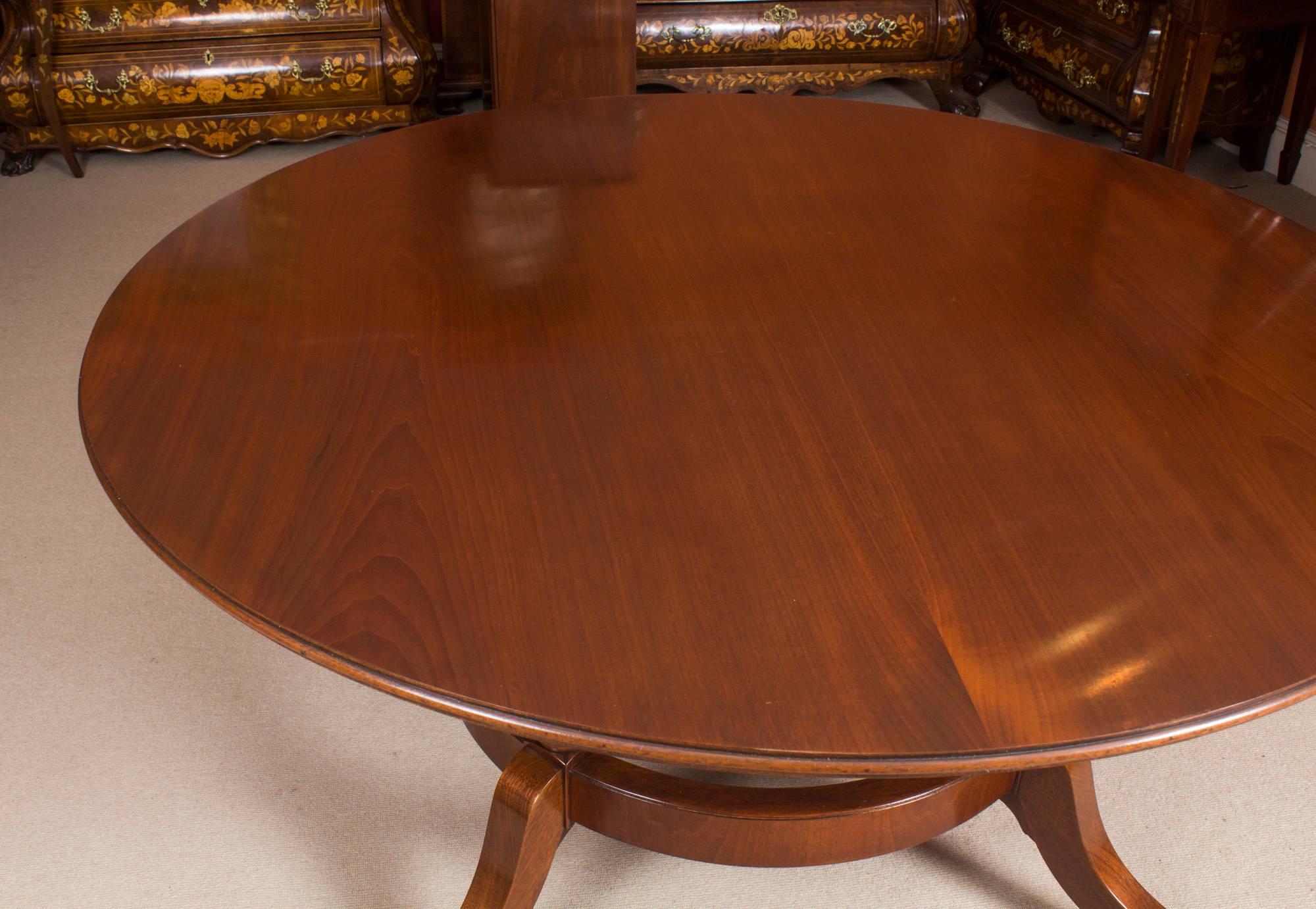 Vintage Mahogany Jupe Dining Table and Leaf Cabinet, Mid-20th Century 4