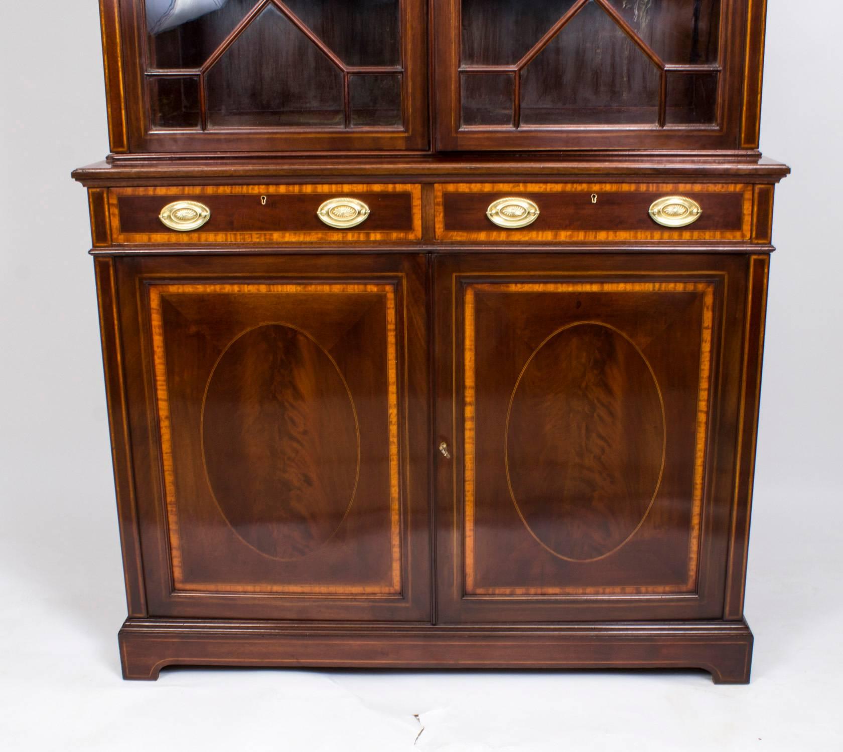 Early 20th Century Edwardian Inlaid Mahogany Bookcase by Maple & Co 5