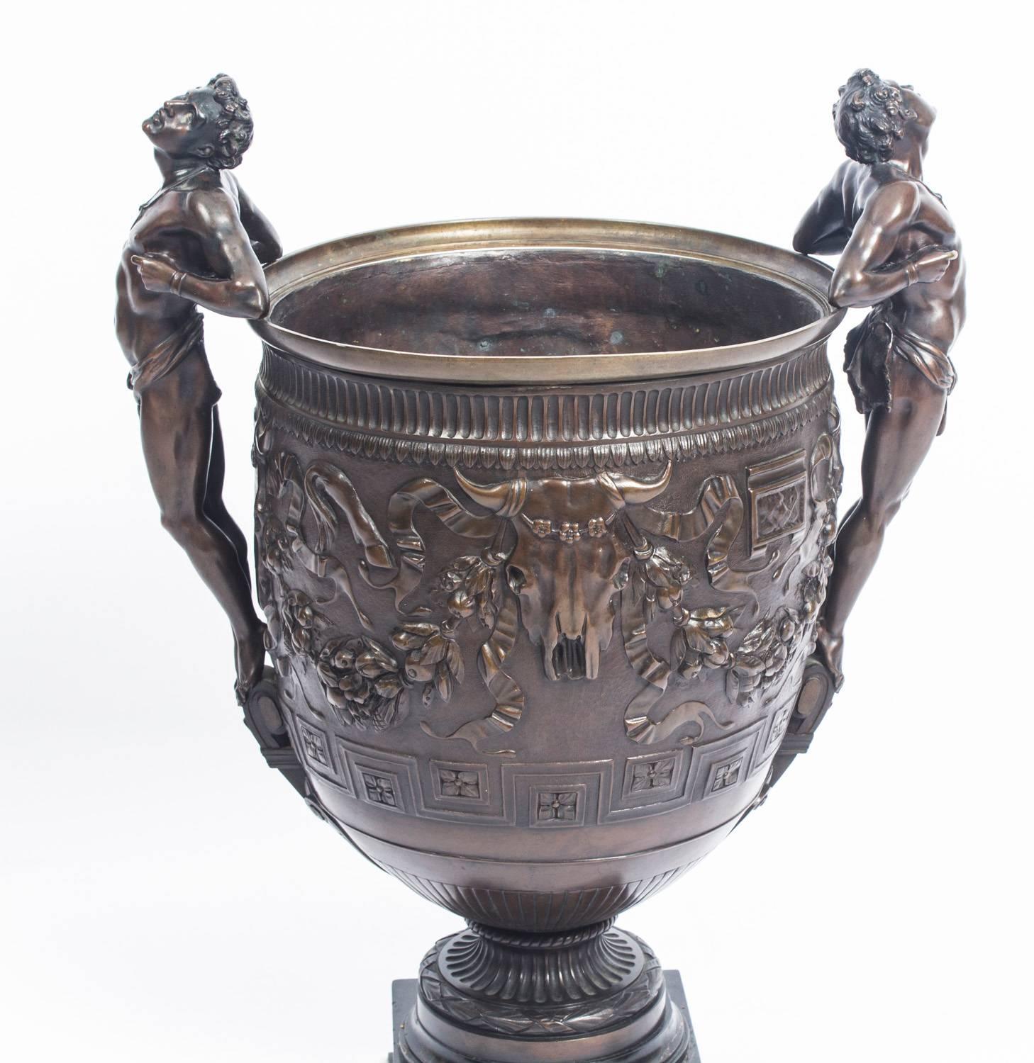Renaissance Antique Grand Tour Barbedienne Style Bronze Urn, 19th Century