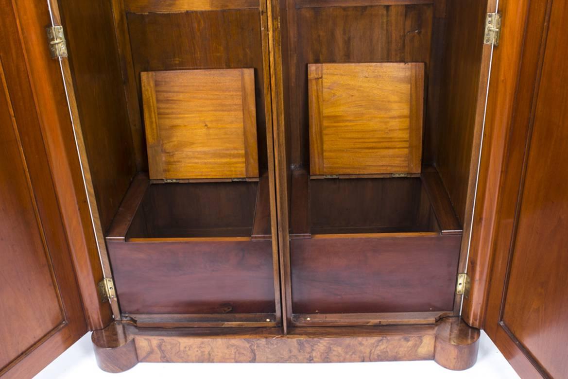 19th Century Victorian Burr Walnut Wardrobe 2