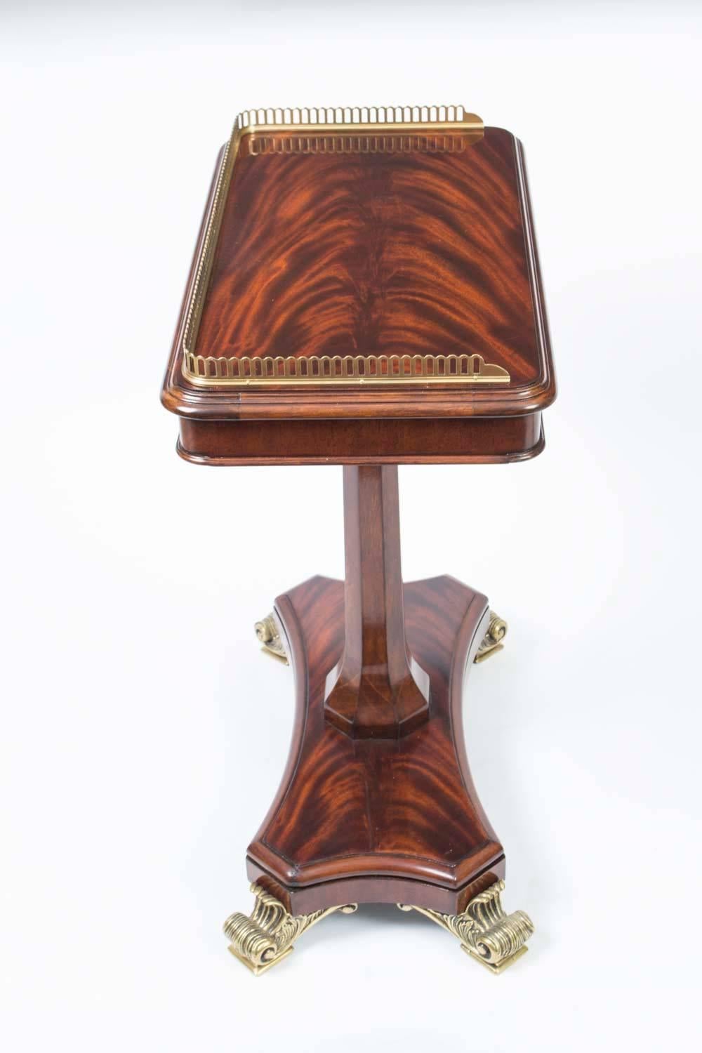 Regency Style Mahogany Occasional Side In Excellent Condition In London, GB