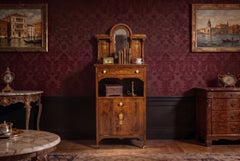 Antiguo armario de música eduardiano con marquetería de Gonçalo Alves Siglo XIX