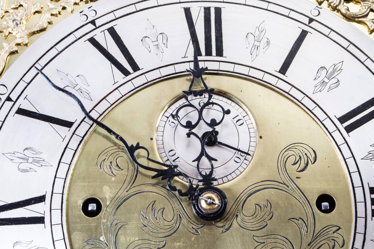 horloge de parquet du 19e siècle avec sonnerie de cloches Excellent état à London, GB