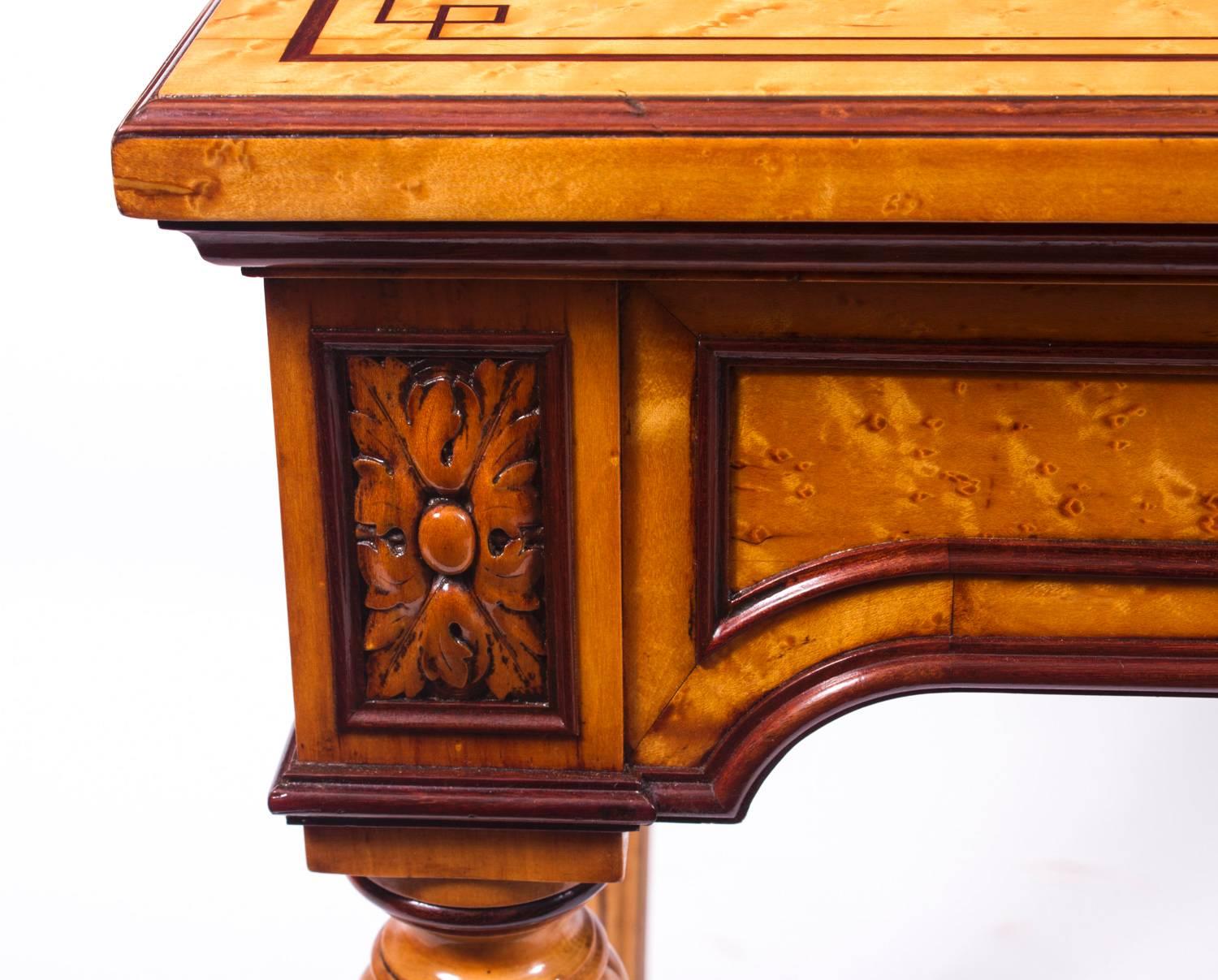 English Antique Gillows Style Bird's-Eye Maple Writing Table Desk, 1830