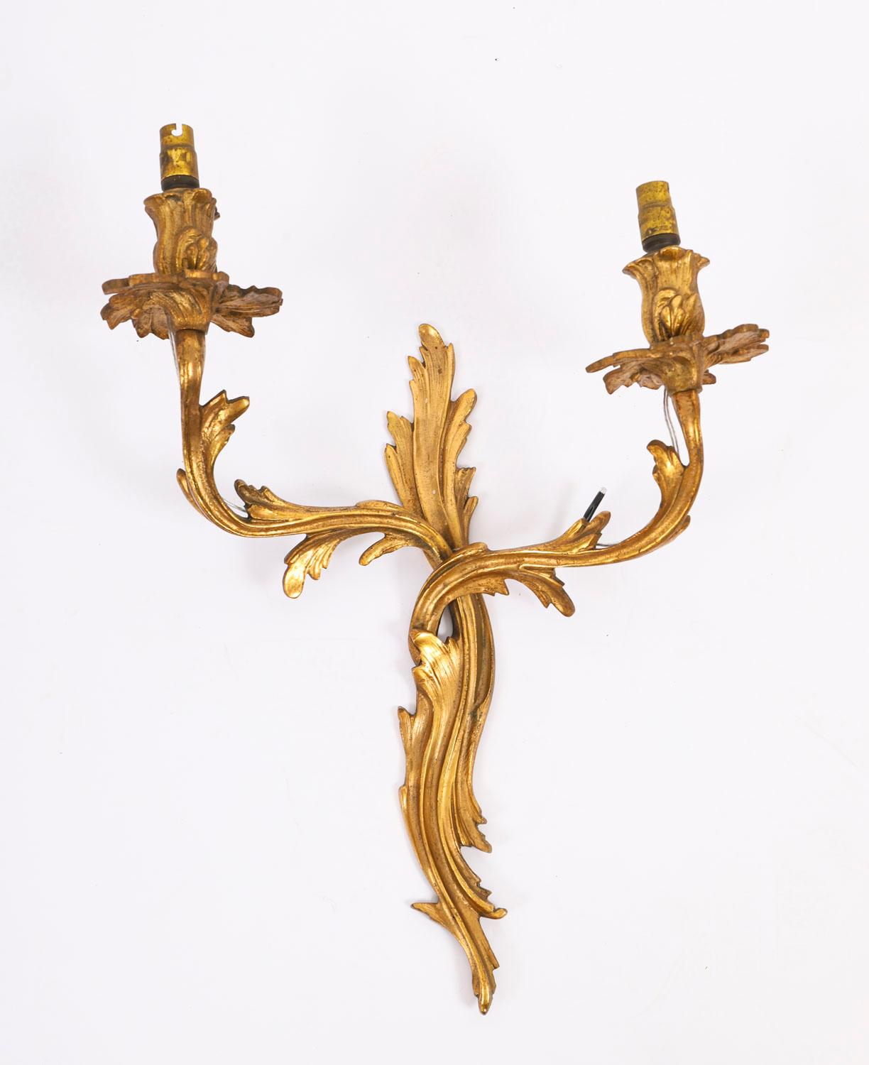 Conjunto Vintage de 6 Apliques de Ormolu de Estilo Neoclásico Francés Siglo XIX en venta 2