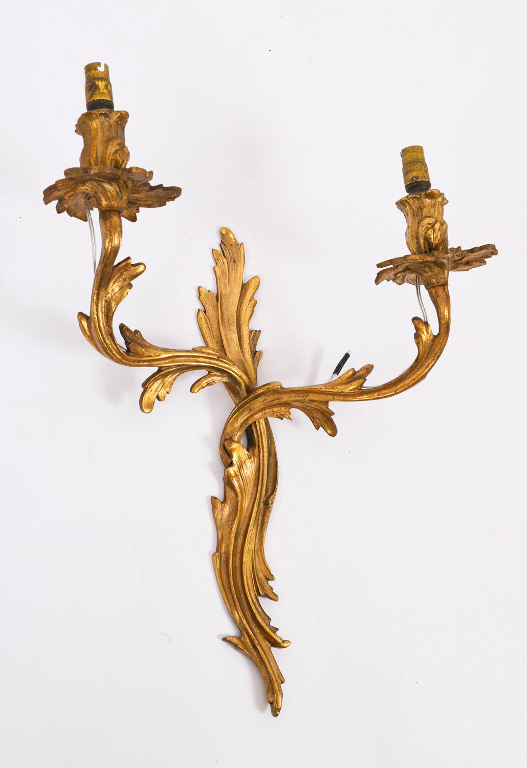 Conjunto Vintage de 6 Apliques de Ormolu de Estilo Neoclásico Francés Siglo XIX en venta 3