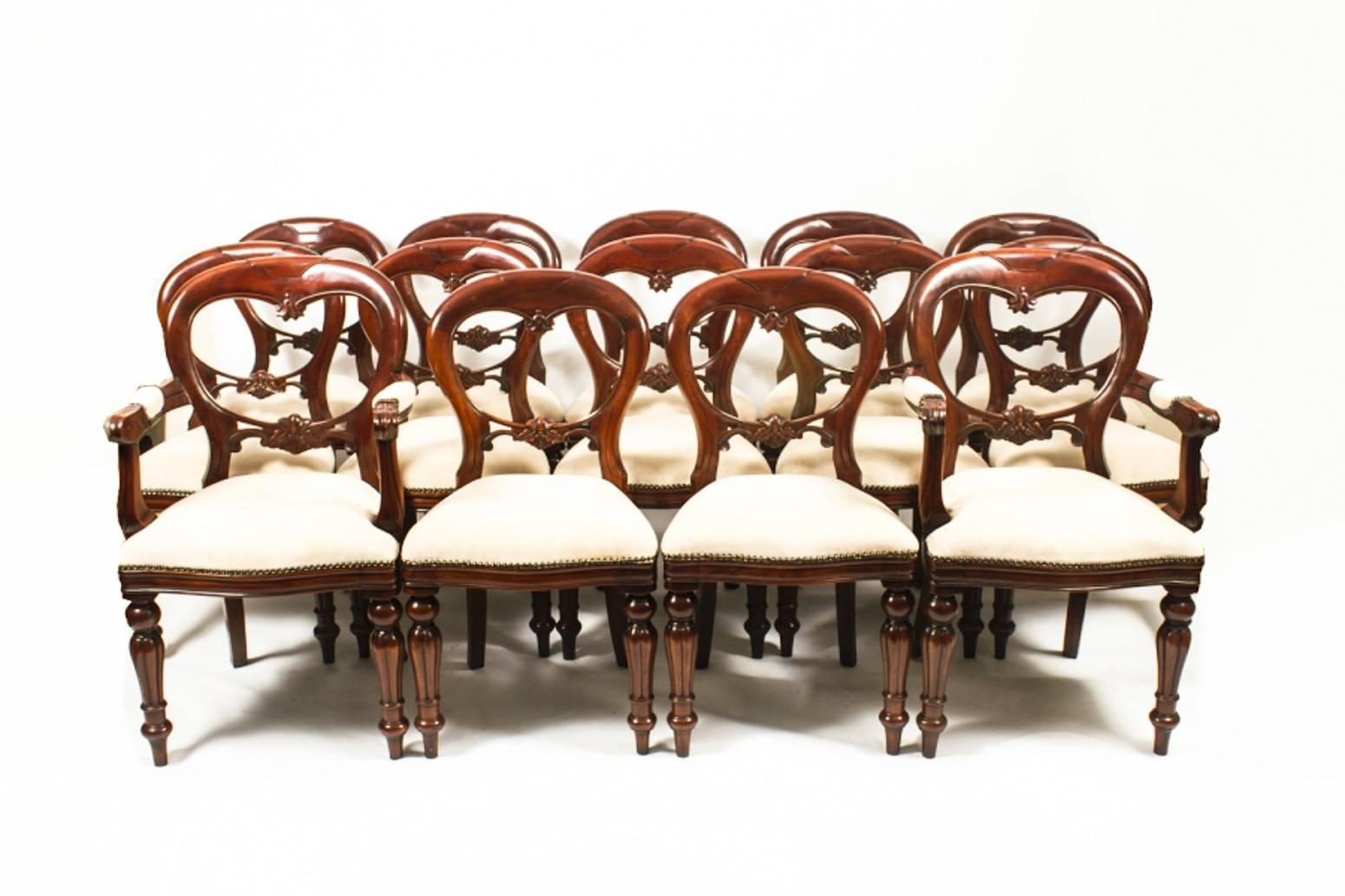 English Antique Extending Dining Table 14 Chairs, circa 1880
