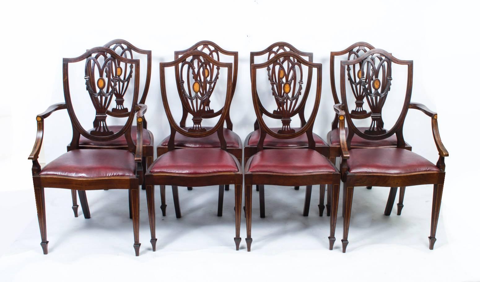 Antique Set of Eight English Hepplewhite Dining Chairs, circa 1900 4