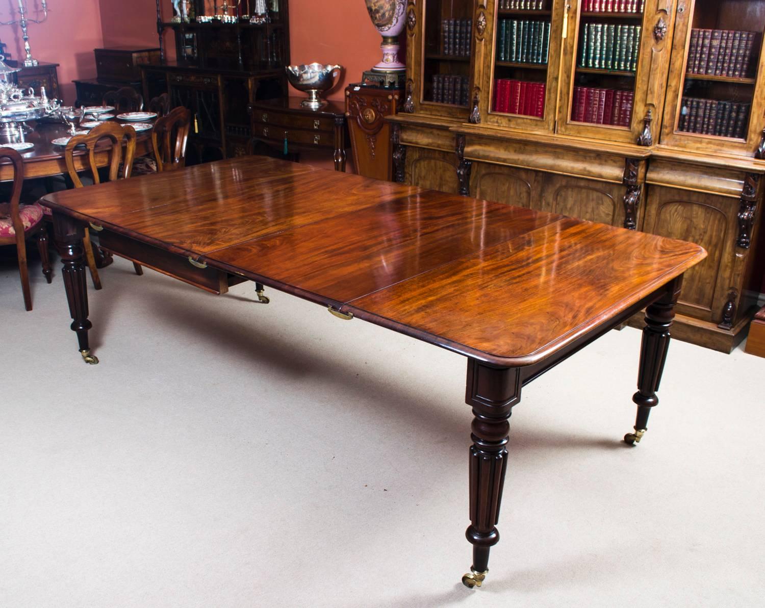 Antique Regency Mahogany Gillows Style Dining Table, circa 1820 2
