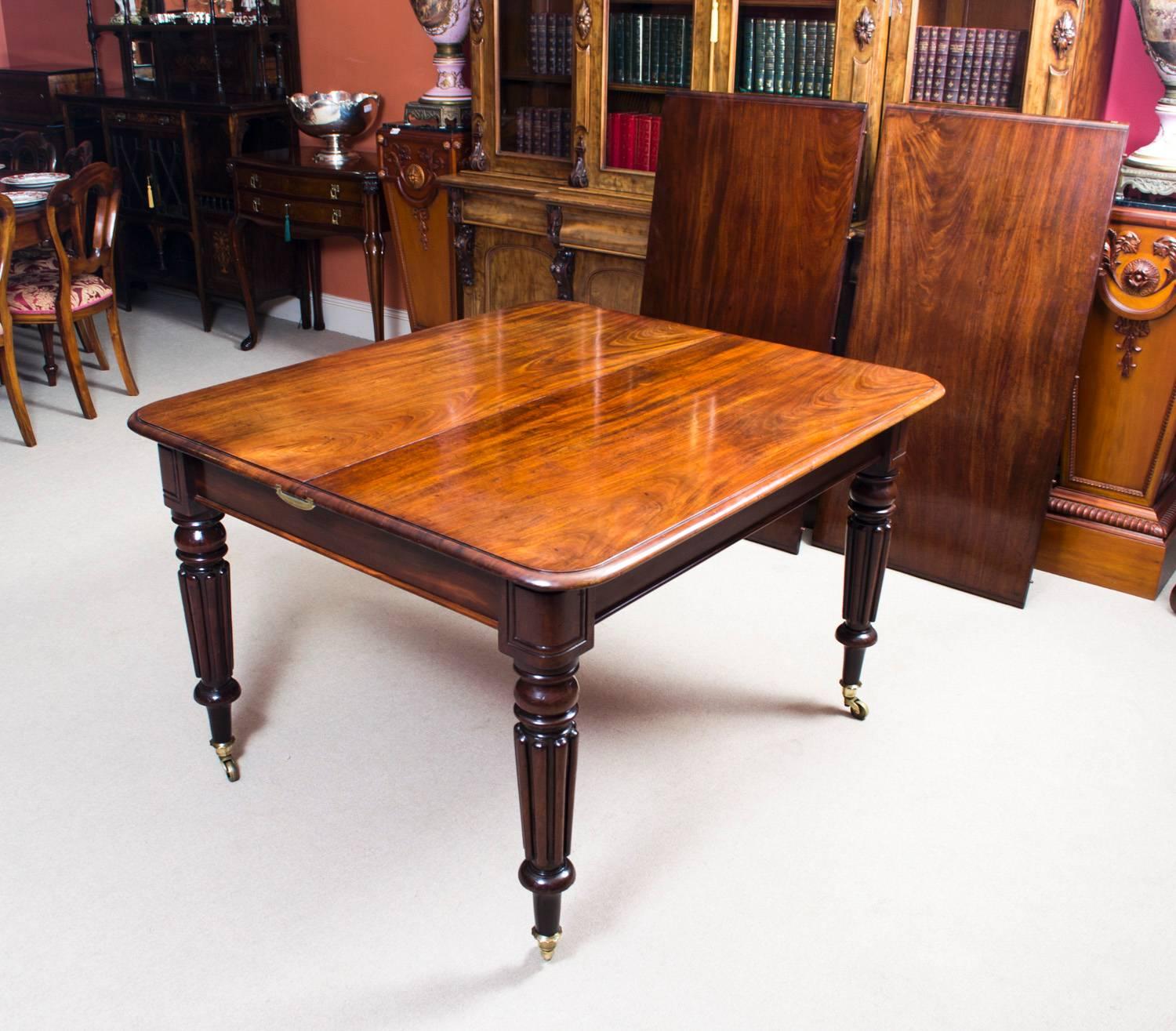 Antique Regency Gillows Dining Table Eight Regency Chairs In Excellent Condition In London, GB