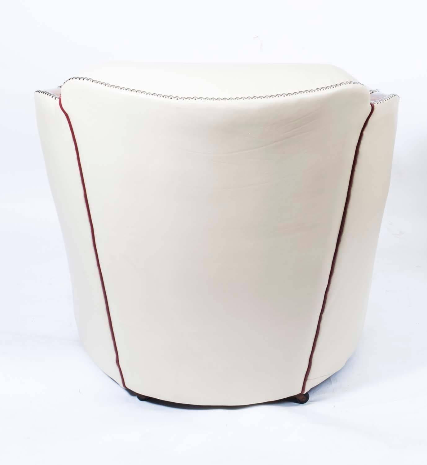 1930s Pair of White Leather Art Deco Cloud Armchairs 2