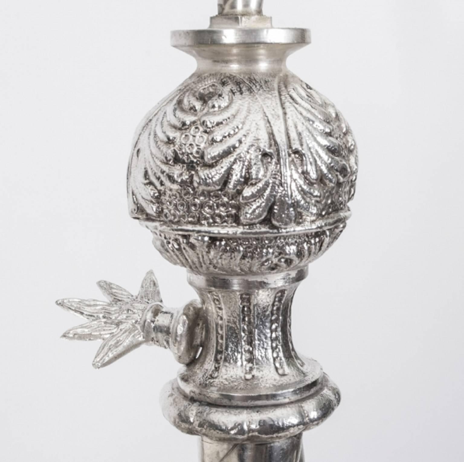 Antique Pair of Silver Plated Bronze Classical Urn Table Lamps, circa 1900 1